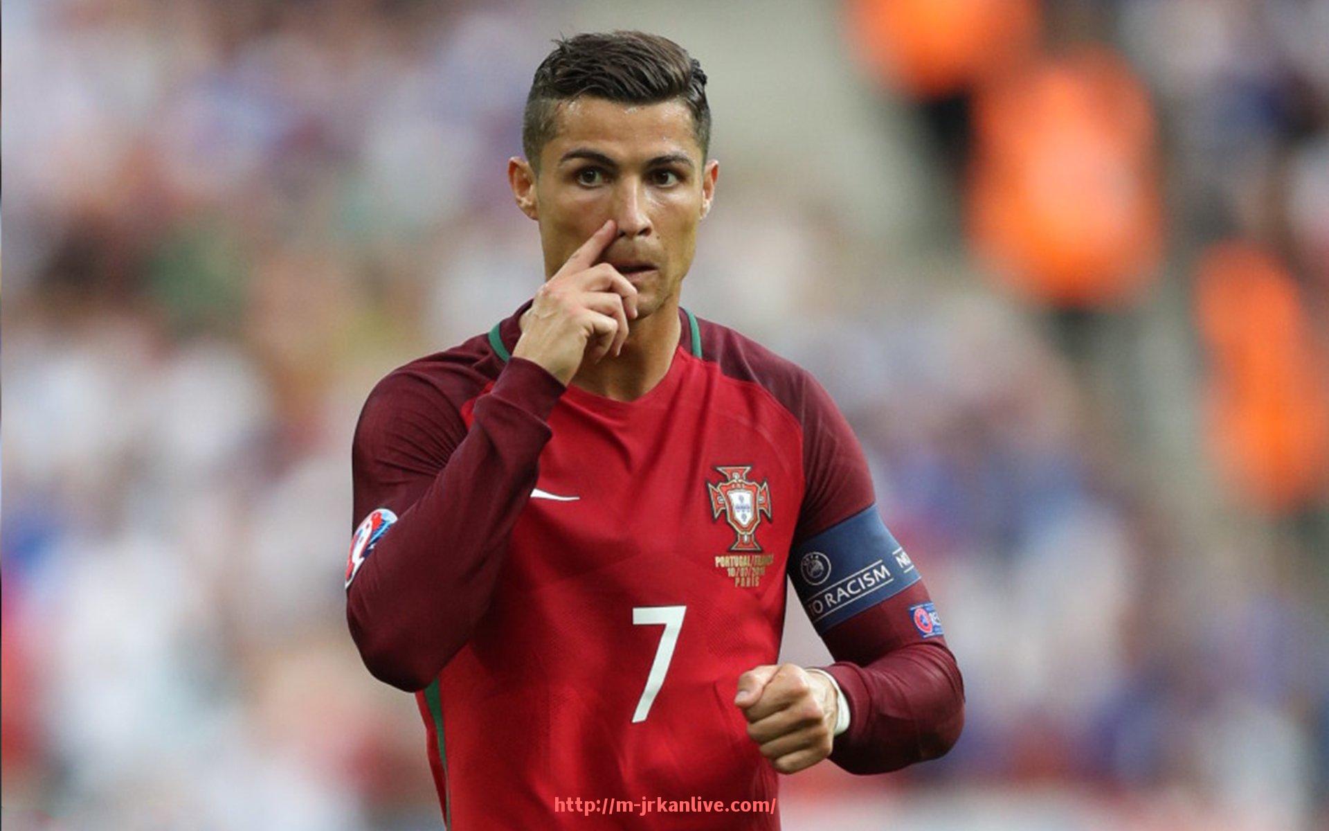 jrkan直播-利物浦在欧冠赛事中保持不败的关键因素分析